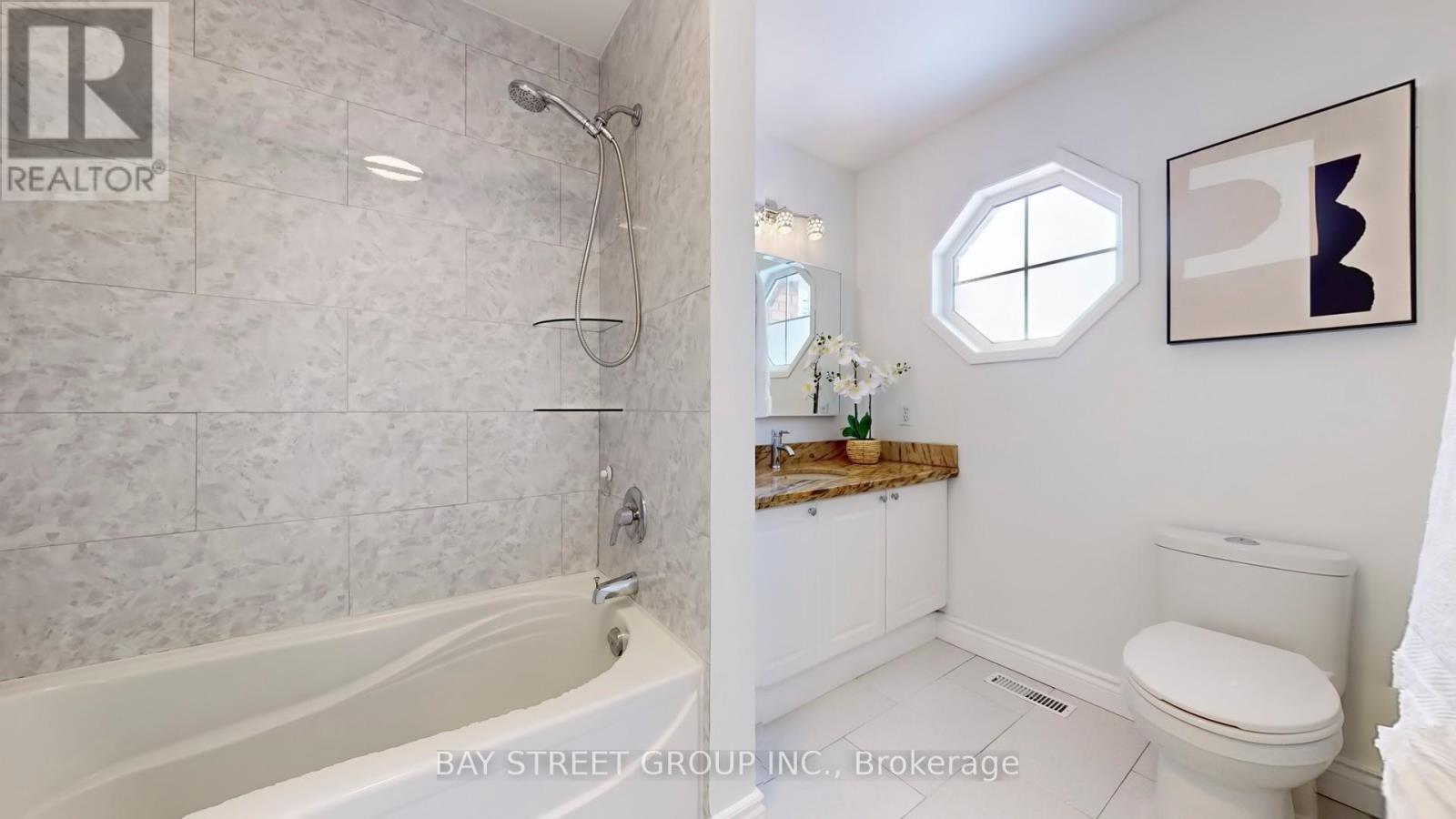 7229 Dime Crescent, Mississauga, Ontario  L5W 1K5 - Photo 16 - W13058988