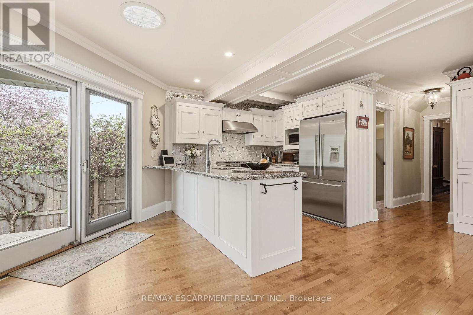 2116 Caroline Street, Burlington, Ontario  L7R 1L8 - Photo 16 - W13059038