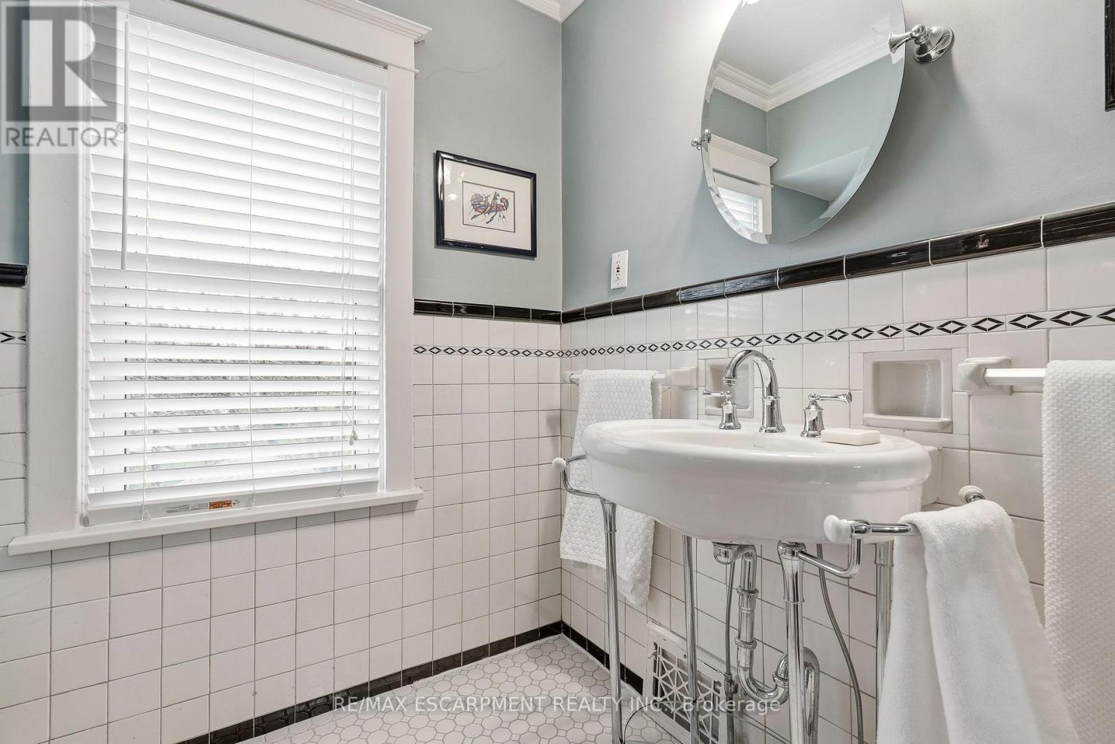 2116 Caroline Street, Burlington, Ontario  L7R 1L8 - Photo 26 - W13059038