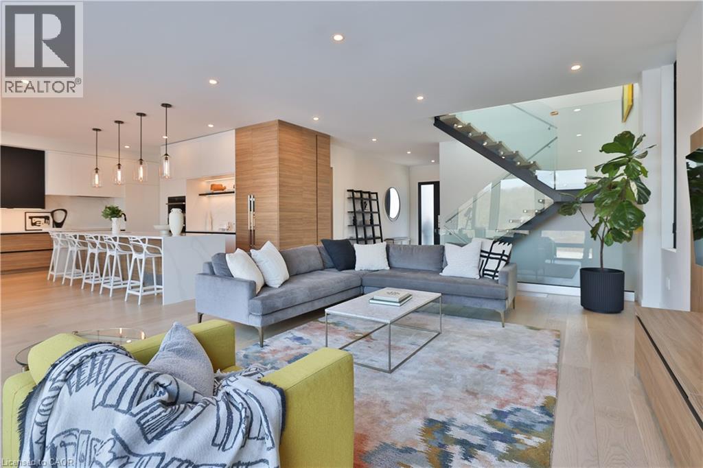 70 Upper Mount Albion Road, Hamilton, Ontario  L8J 2S1 - Photo 8 - 40824947