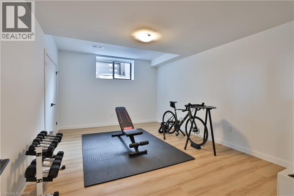 70 Upper Mount Albion Road, Hamilton, Ontario  L8J 2S1 - Photo 34 - 40824947