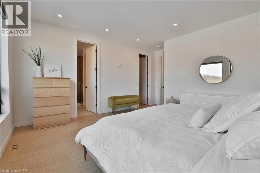 70 Upper Mount Albion Road, Hamilton, Ontario  L8J 2S1 - Photo 17 - 40824947