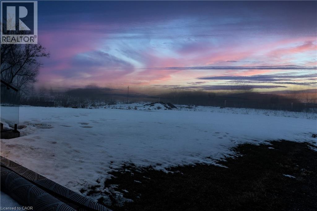 70 Upper Mount Albion Road, Hamilton, Ontario  L8J 2S1 - Photo 43 - 40824947