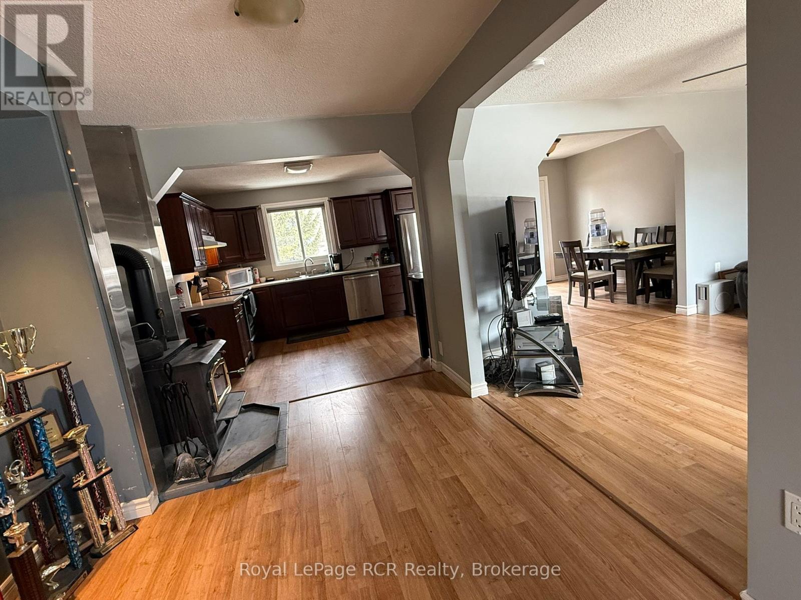 573433 Boot Jack Ranch Road, West Grey, Ontario  N0C 1K0 - Photo 2 - X12940142