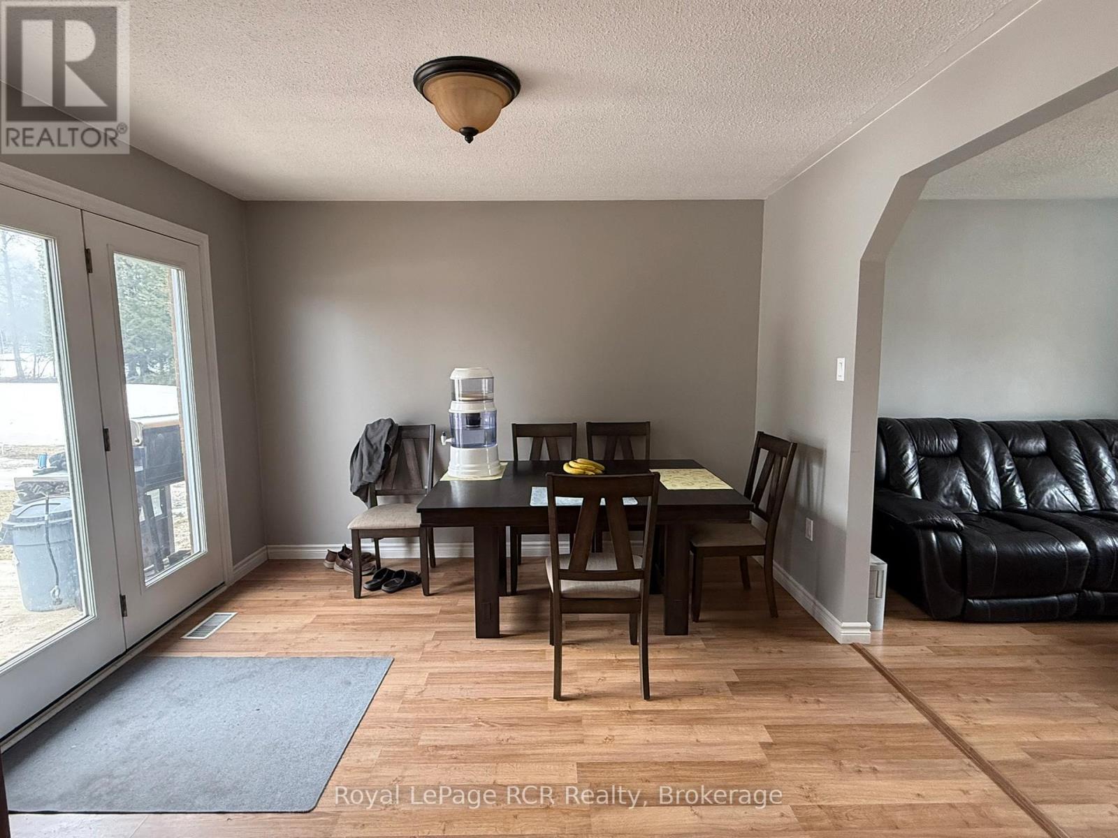 573433 Boot Jack Ranch Road, West Grey, Ontario  N0C 1K0 - Photo 6 - X12940142