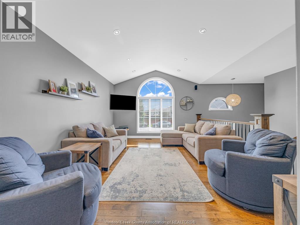 1002 King Richard Court, Lakeshore, Ontario  N8L 0T8 - Photo 10 - 26009584