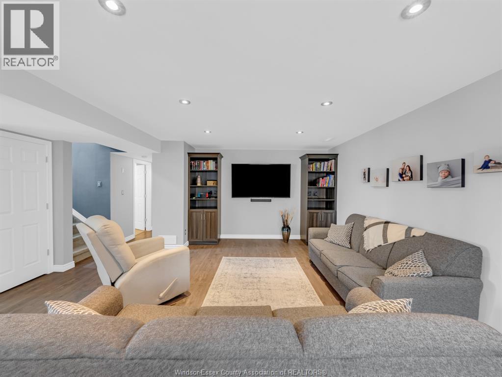 1002 King Richard Court, Lakeshore, Ontario  N8L 0T8 - Photo 30 - 26009584