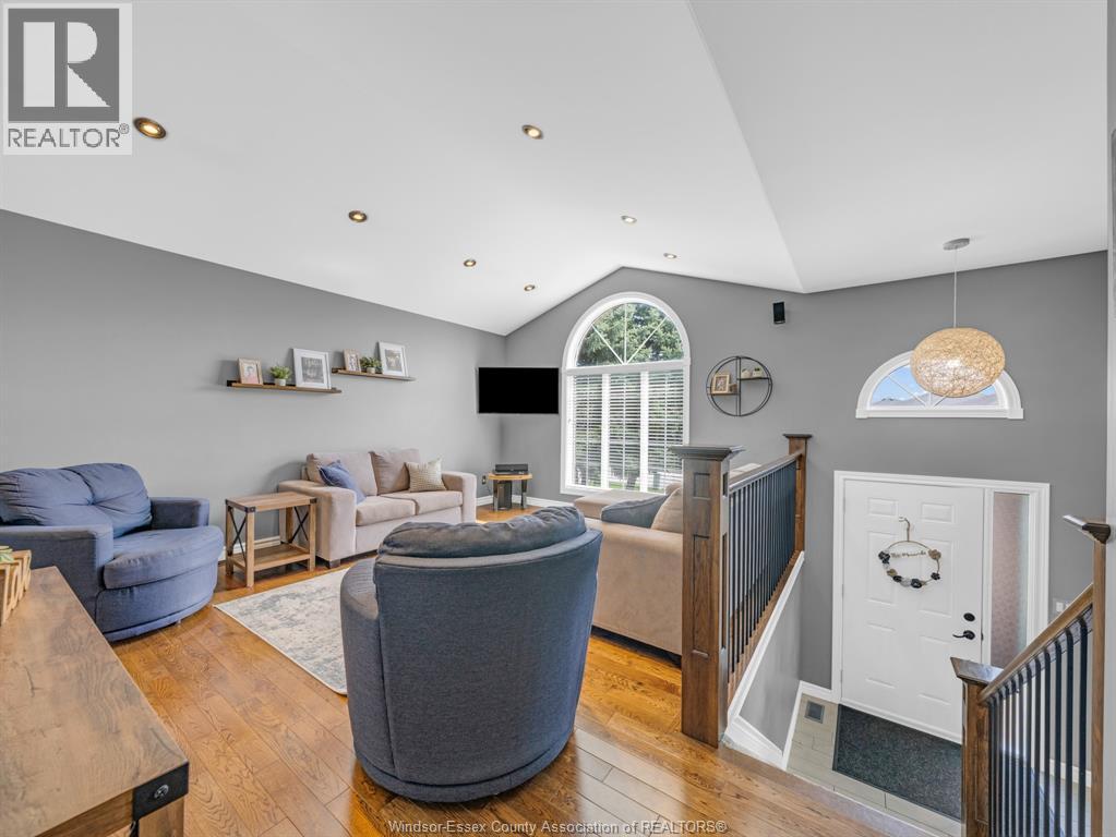 1002 King Richard Court, Lakeshore, Ontario  N8L 0T8 - Photo 9 - 26009584