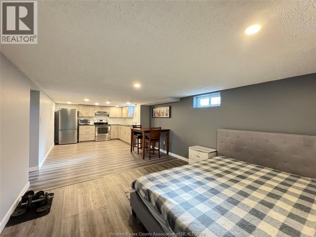 1595 Sun Valley, Windsor, Ontario  N9C 3R1 - Photo 25 - 26009580