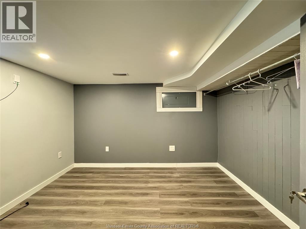 1595 Sun Valley, Windsor, Ontario  N9C 3R1 - Photo 27 - 26009580