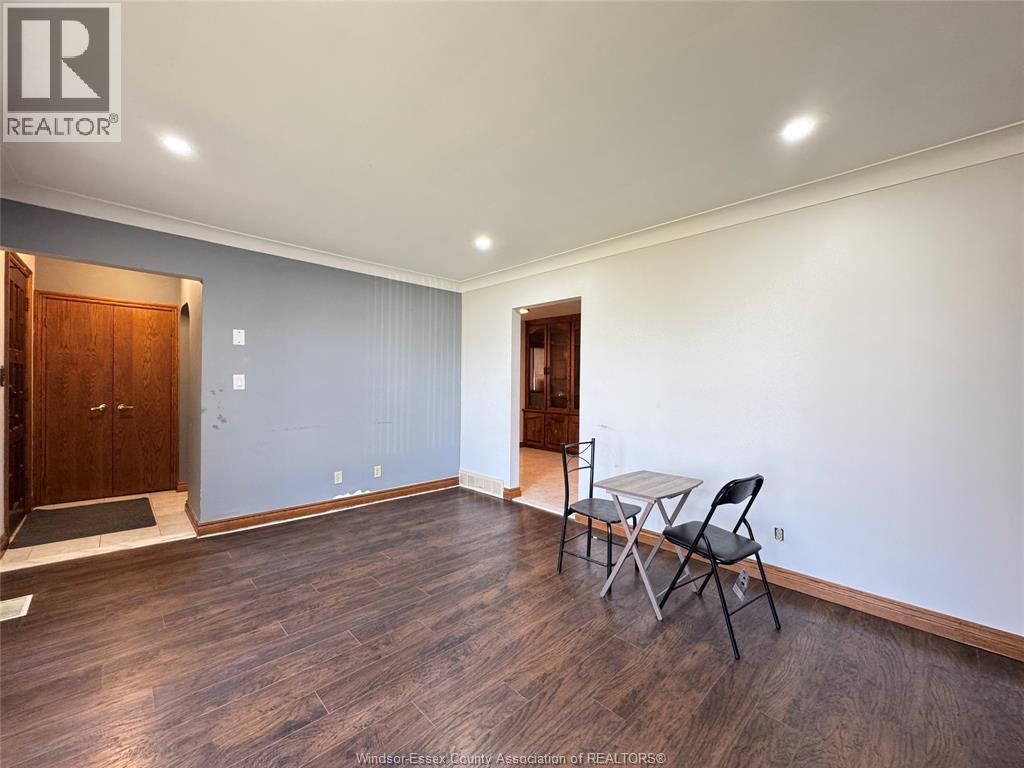 1595 Sun Valley, Windsor, Ontario  N9C 3R1 - Photo 6 - 26009580