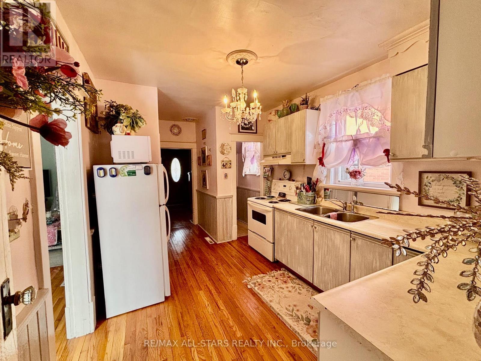 28 Simcoe Street, Kawartha Lakes, Ontario  K9V 2G4 - Photo 14 - X13053686