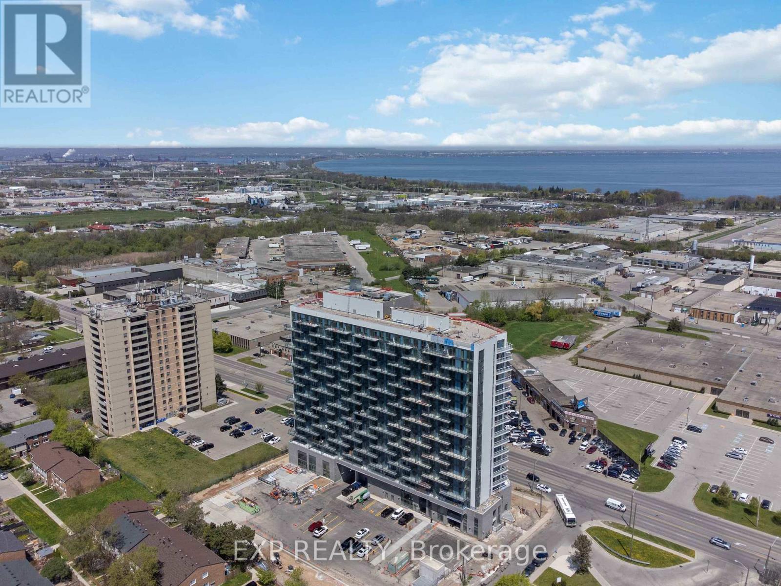 1402 - 2782 BARTON STREET E, Hamilton, Ontario