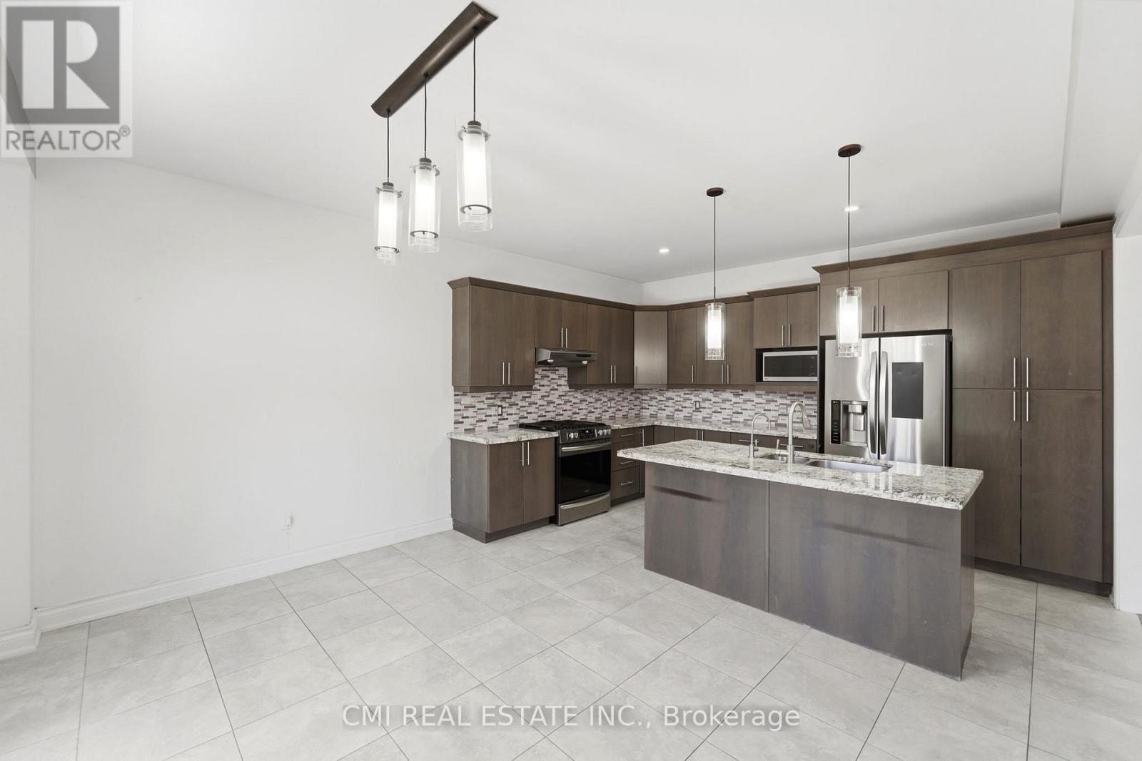 12 Mitten Court, Hamilton, Ontario  L8W 0B3 - Photo 15 - X13058812