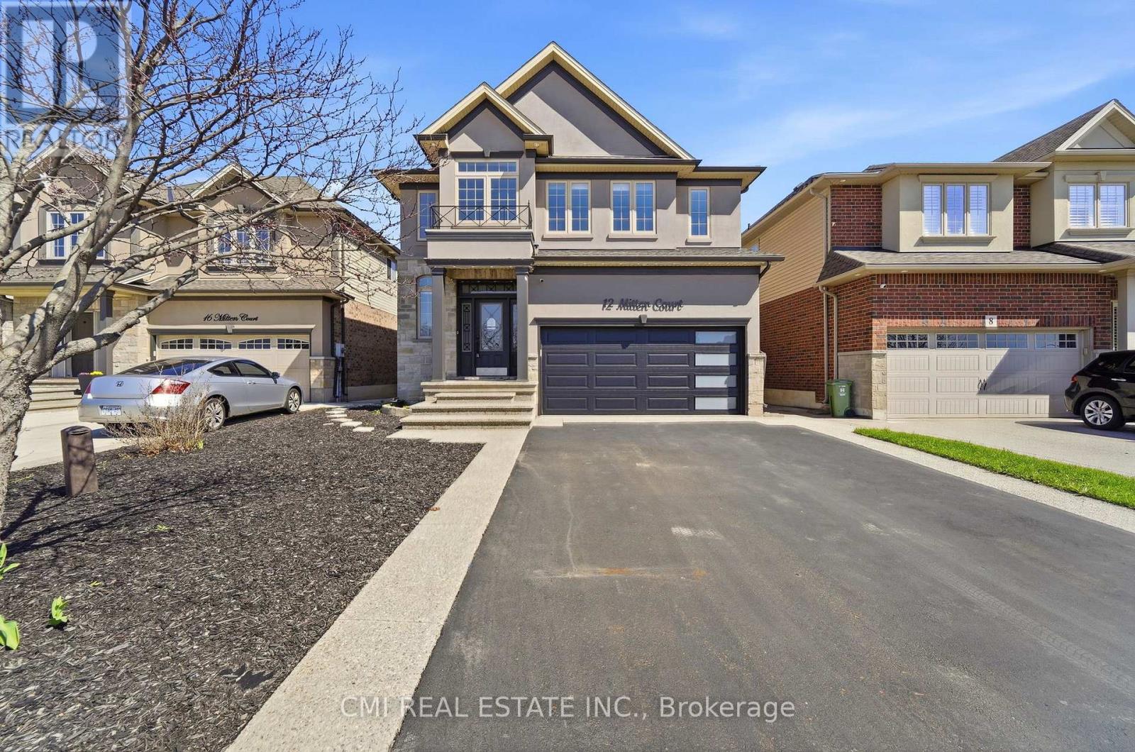 12 Mitten Court, Hamilton, Ontario  L8W 0B3 - Photo 2 - X13058812