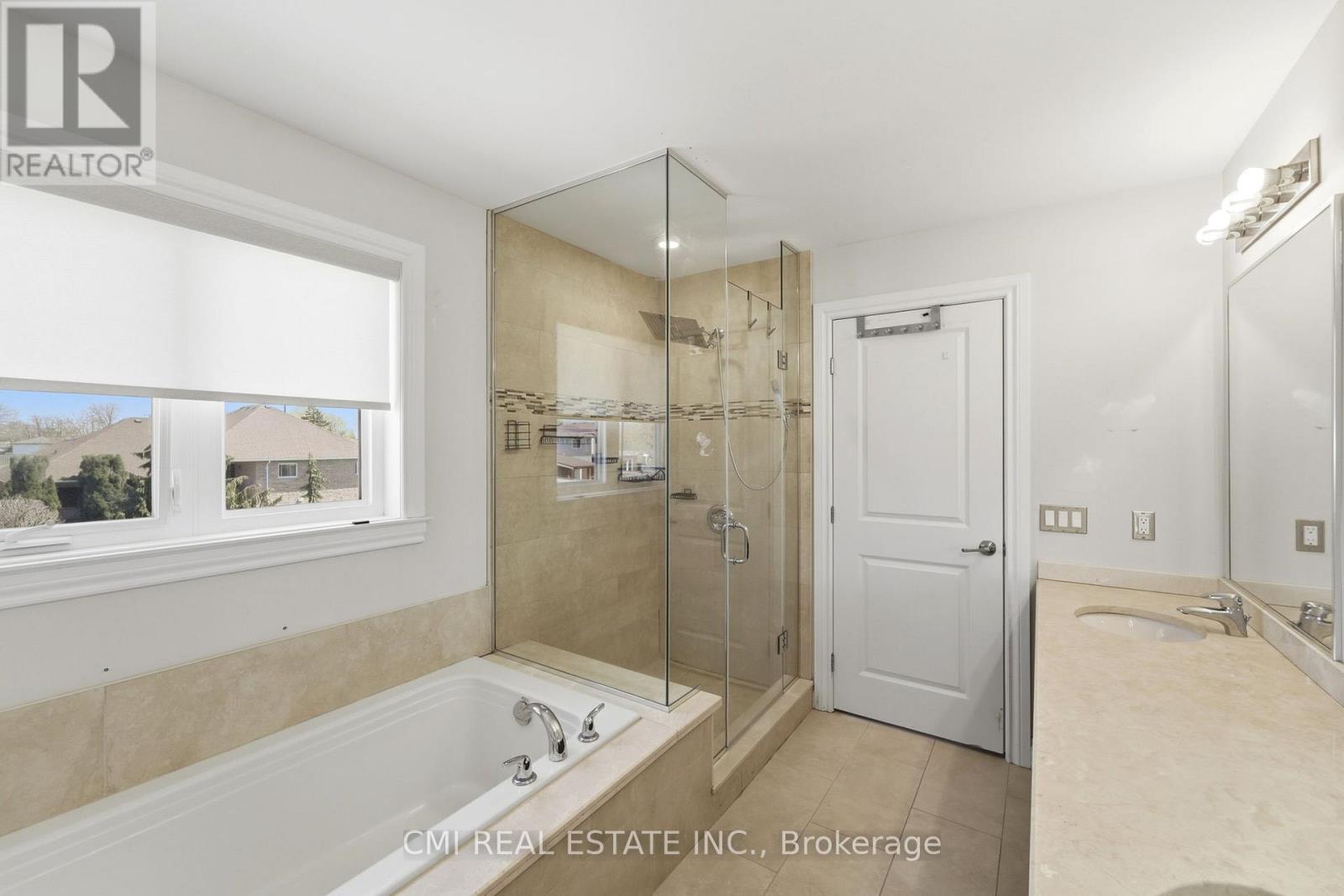 12 Mitten Court, Hamilton, Ontario  L8W 0B3 - Photo 29 - X13058812