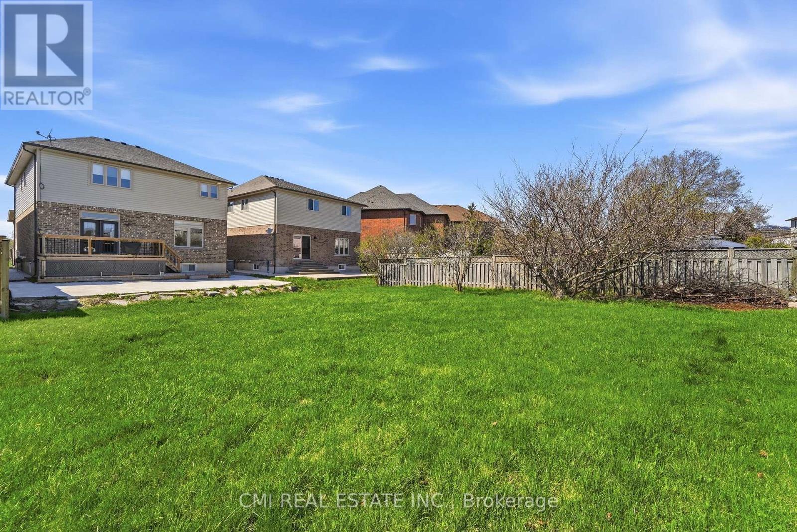 12 Mitten Court, Hamilton, Ontario  L8W 0B3 - Photo 40 - X13058812