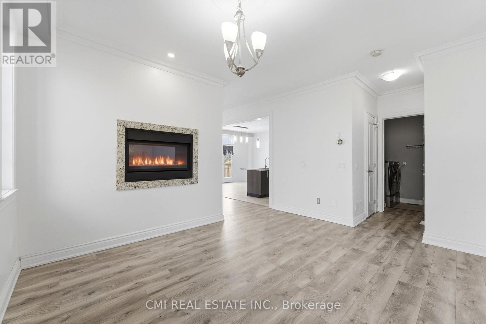 12 Mitten Court, Hamilton, Ontario  L8W 0B3 - Photo 9 - X13058812