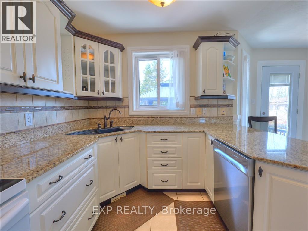 4343 Chateau Crescent, Greater Sudbury, Ontario  P3P 1Y6 - Photo 7 - X13058994