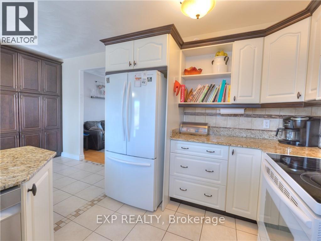 4343 Chateau Crescent, Greater Sudbury, Ontario  P3P 1Y6 - Photo 8 - X13058994