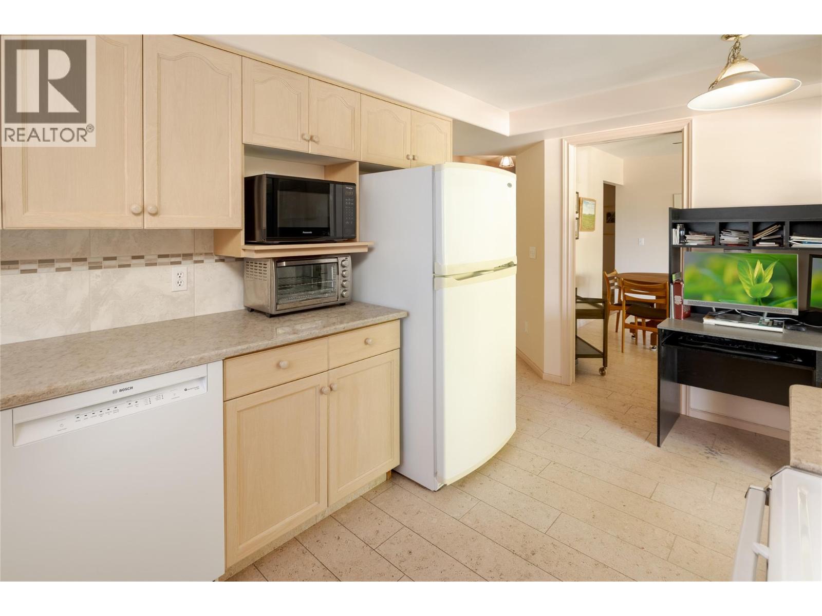 3335 Richter Street Unit# 215, Kelowna, British Columbia  V1W 3Y1 - Photo 7 - 10385047