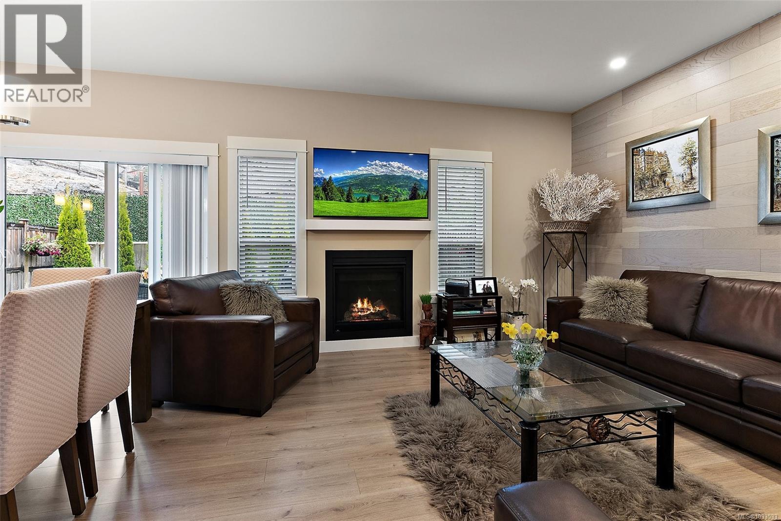 8 West Park Pl, View Royal, British Columbia  V9B 3R9 - Photo 7 - 1033533