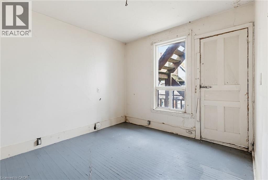 39 Munroe Street, Hamilton, Ontario  L8L 3V6 - Photo 15 - 40825292