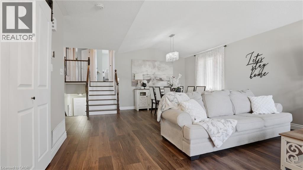 28 Glenhollow Drive, Stoney Creek, Ontario  L8J 3R8 - Photo 4 - 40824609