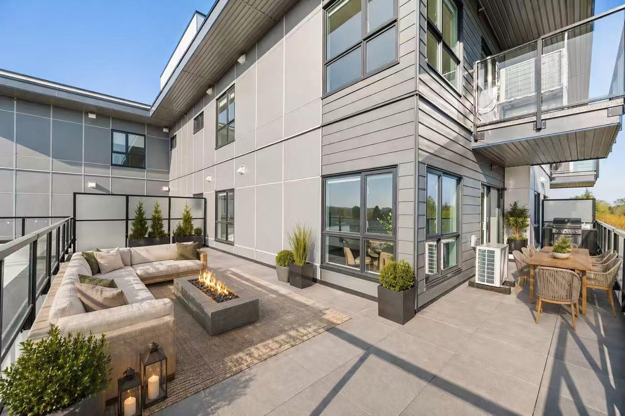 502 5398 207 STREET, Langley, British Columbia