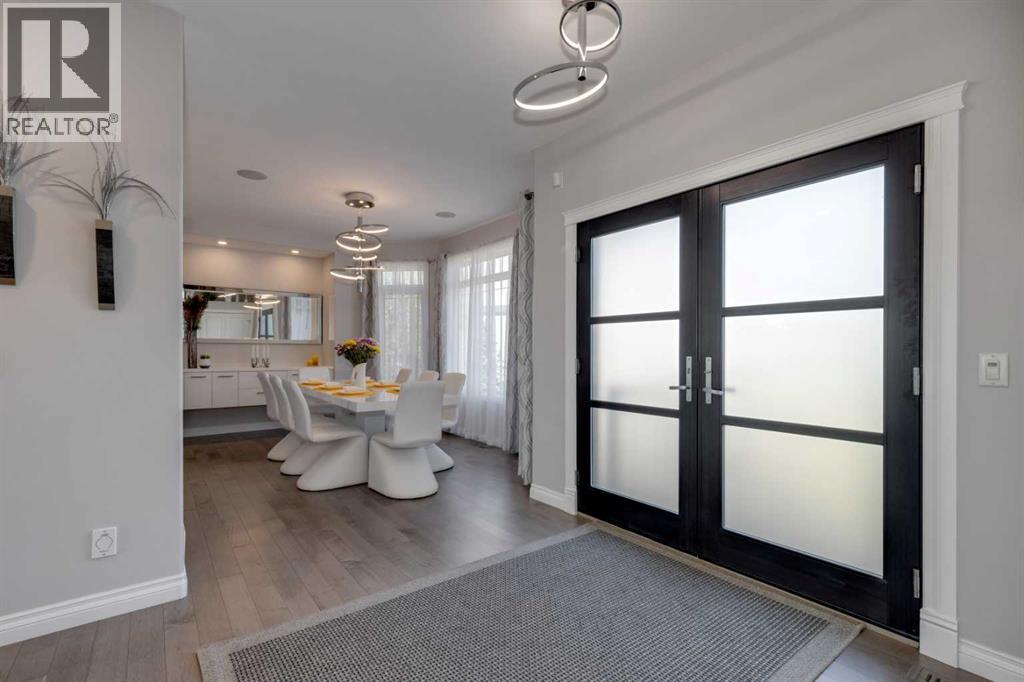 8 Cameron Close, Okotoks, Alberta  T1S 1V1 - Photo 4 - A2279771