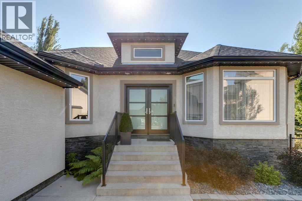 8 Cameron Close, Okotoks, Alberta  T1S 1V1 - Photo 3 - A2279771