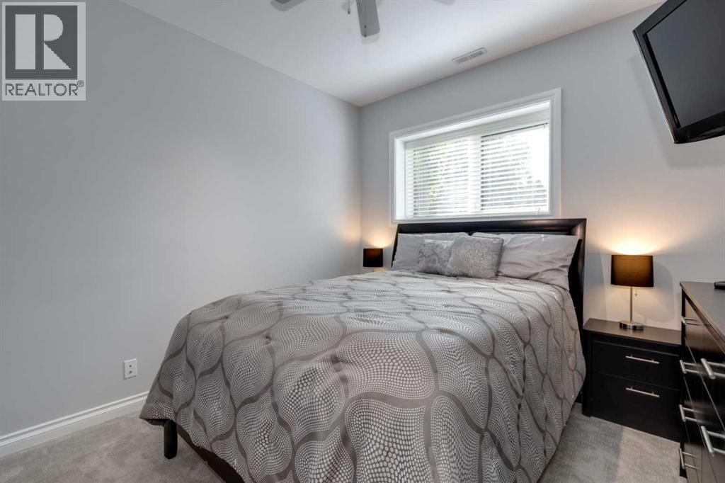 8 Cameron Close, Okotoks, Alberta  T1S 1V1 - Photo 38 - A2279771