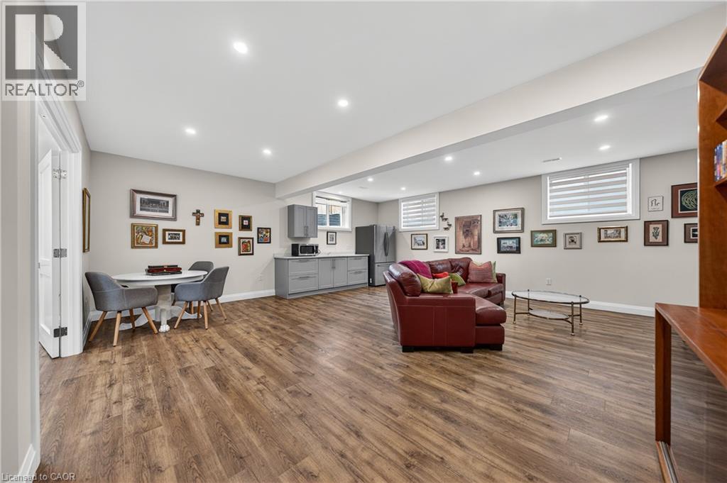 25 Macville Avenue, Kitchener, Ontario  N2K 1T2 - Photo 37 - 40821839