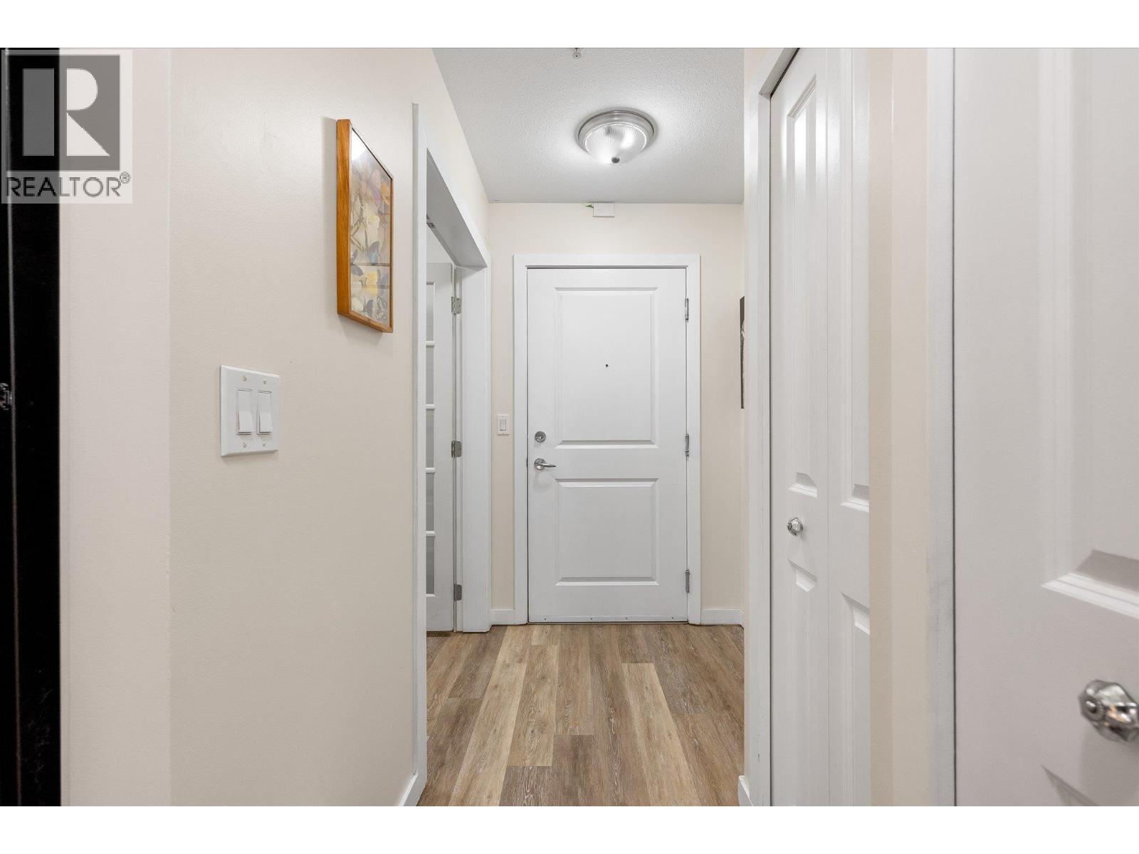 563 Yates Road Unit# 310, Kelowna, British Columbia  V1V 2V3 - Photo 2 - 10385153