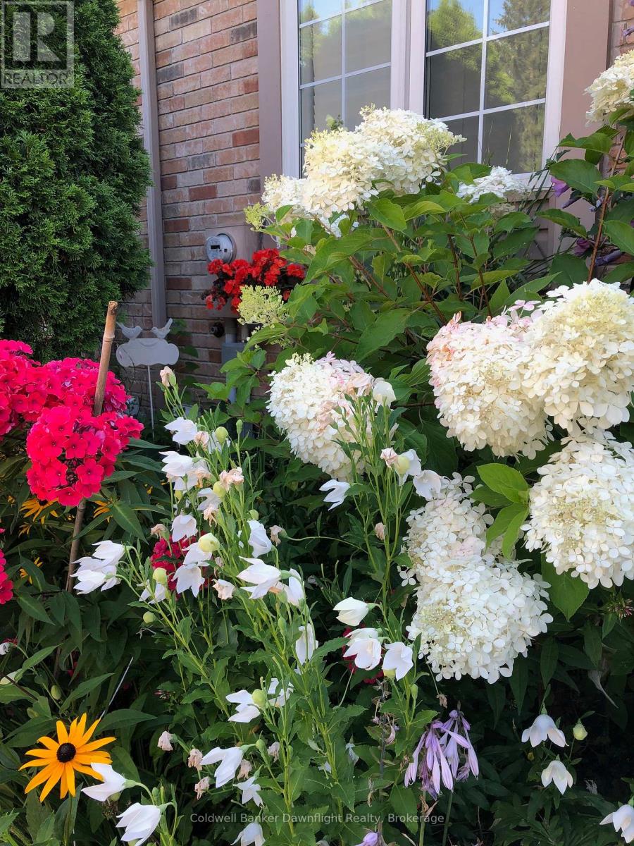 7 Brookside Place, South Huron, Ontario  N0M 1S2 - Photo 35 - X12827192