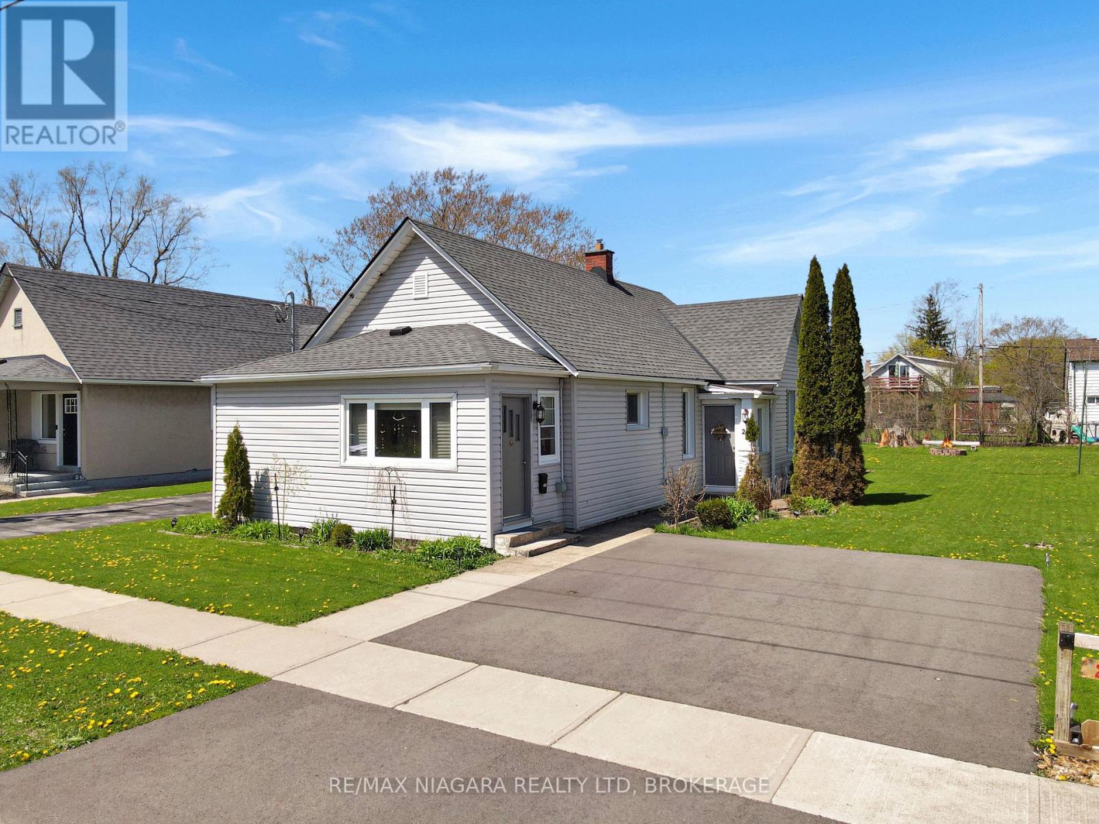 228 COURTWRIGHT STREET, Fort Erie, Ontario