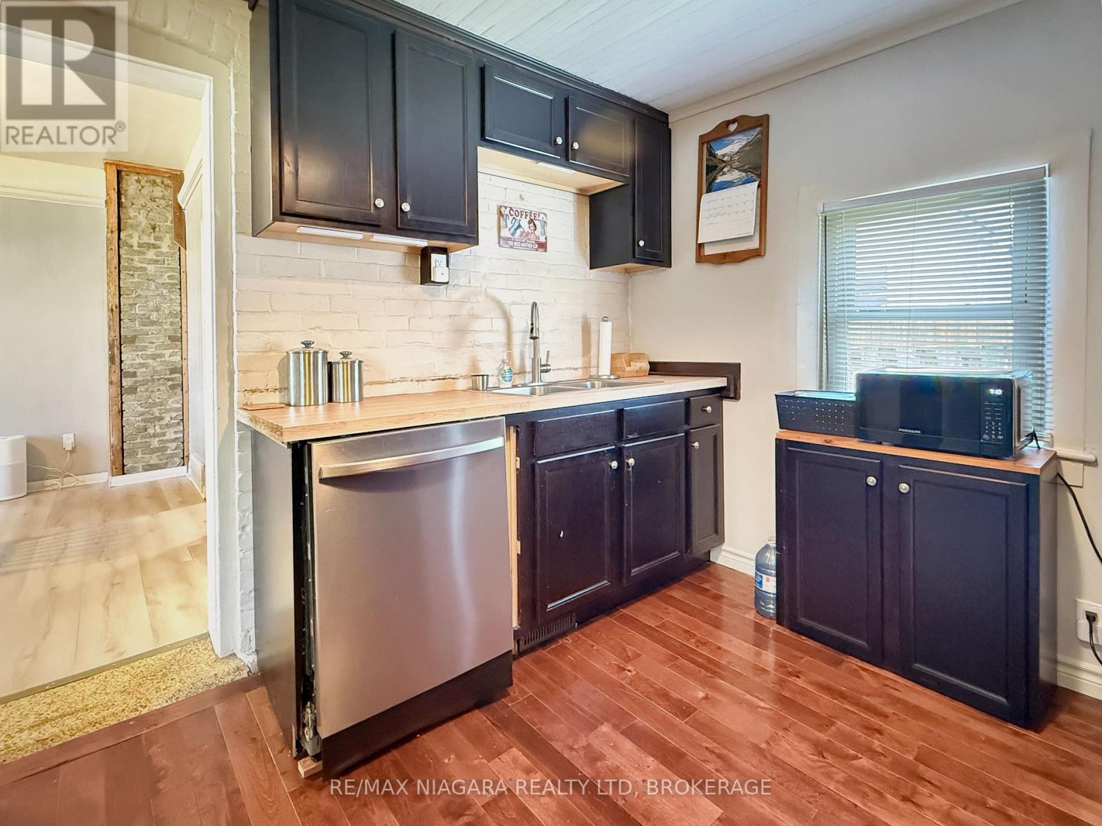 228 Courtwright Street, Fort Erie (Central), Ontario  L2A 2R8 - Photo 11 - X13059158