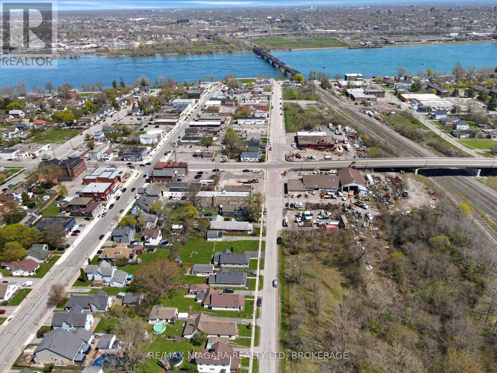 228 Courtwright Street, Fort Erie (Central), Ontario  L2A 2R8 - Photo 26 - X13059158