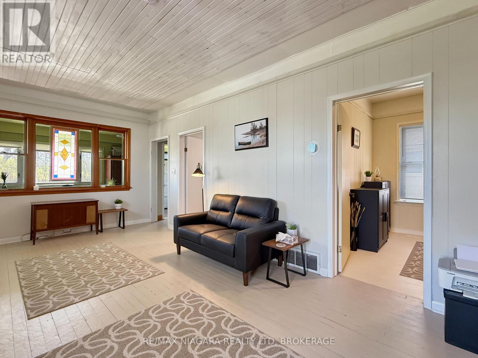 228 Courtwright Street, Fort Erie (Central), Ontario  L2A 2R8 - Photo 6 - X13059158