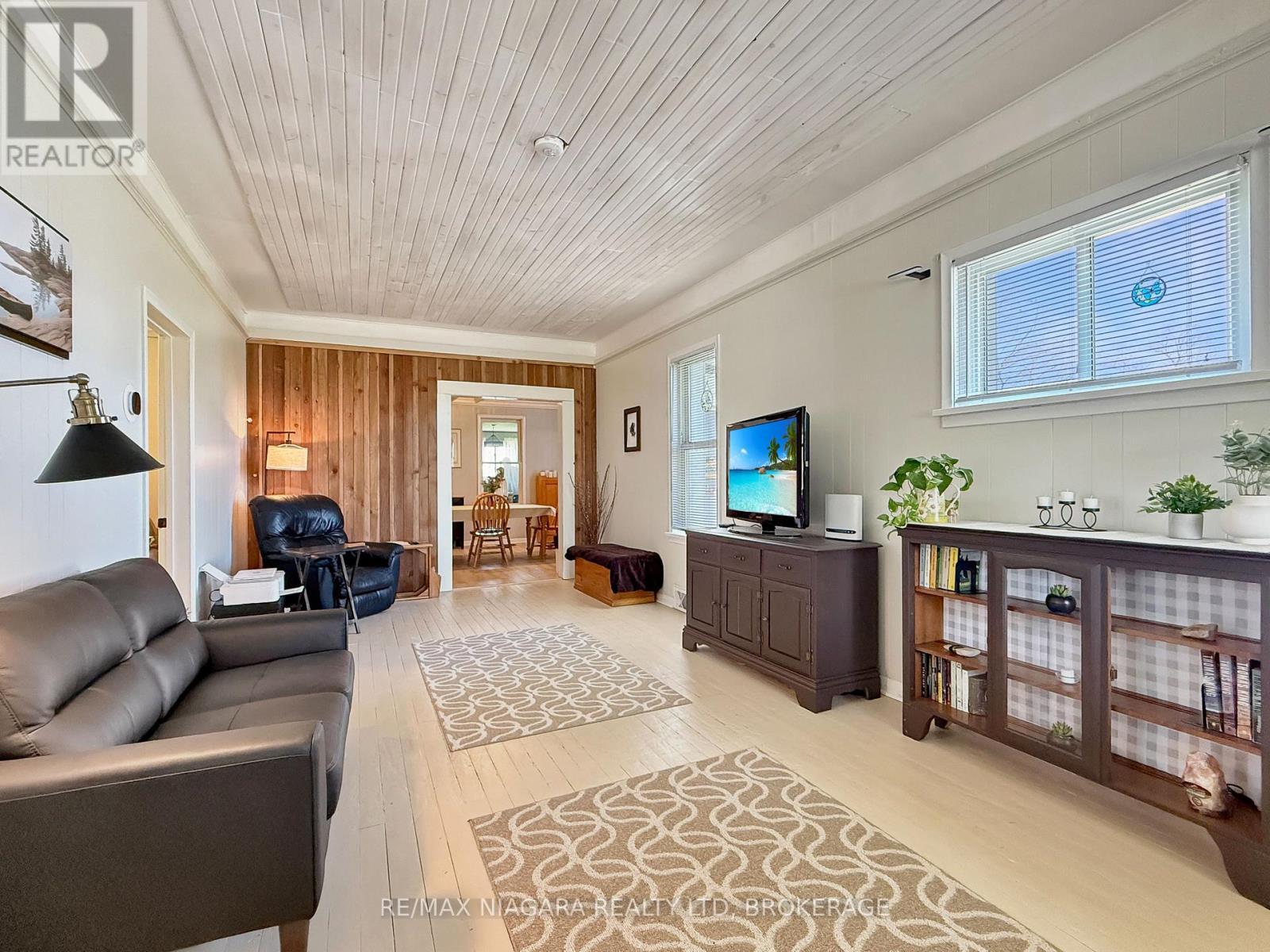 228 Courtwright Street, Fort Erie (Central), Ontario  L2A 2R8 - Photo 7 - X13059158