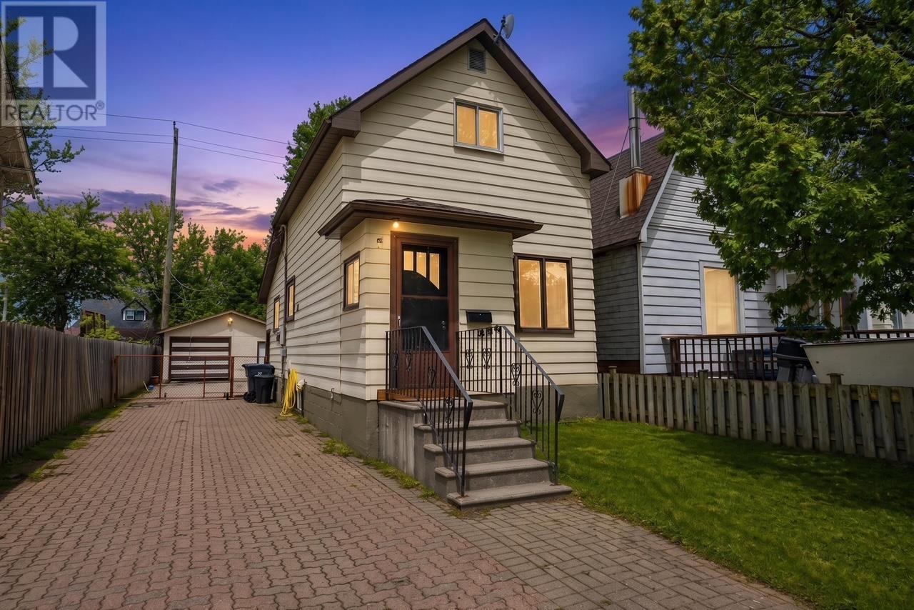 346 Harold ST N, thunder bay, Ontario