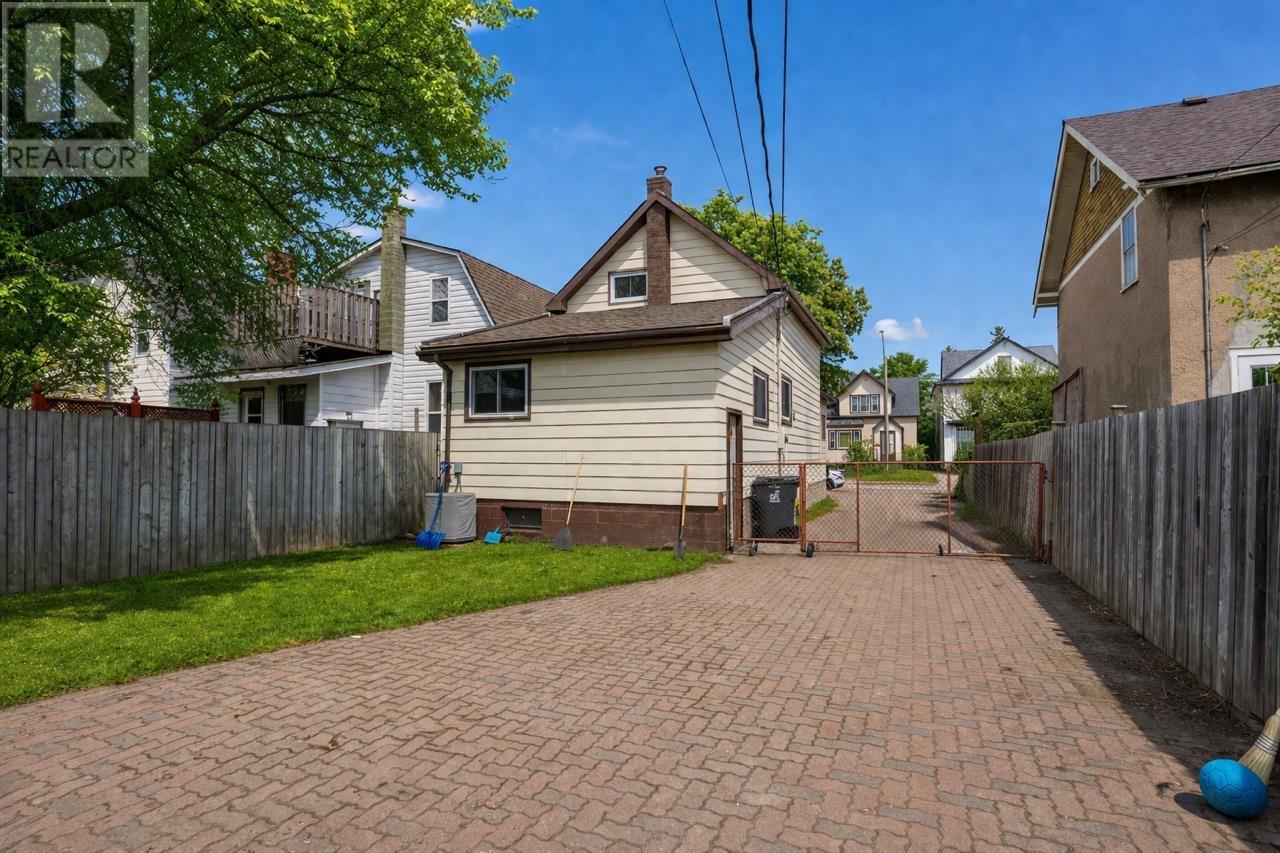 346 Harold St N, Thunder Bay, Ontario  P7C 4C6 - Photo 33 - TB2600845