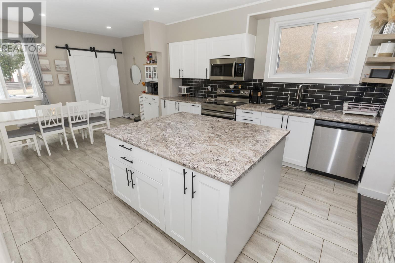 346 Harold St N, Thunder Bay, Ontario  P7C 4C6 - Photo 9 - TB2600845