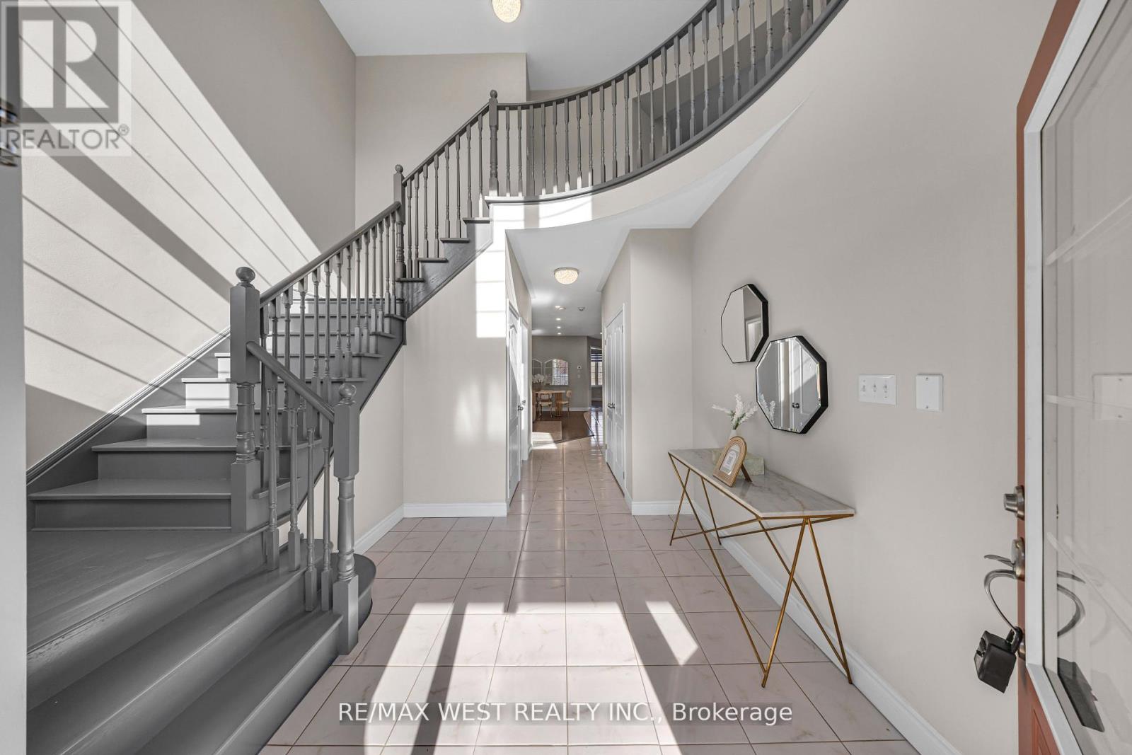 2485 Bandsman Crescent, Oshawa, Ontario  L1L 0M1 - Photo 3 - E12945986