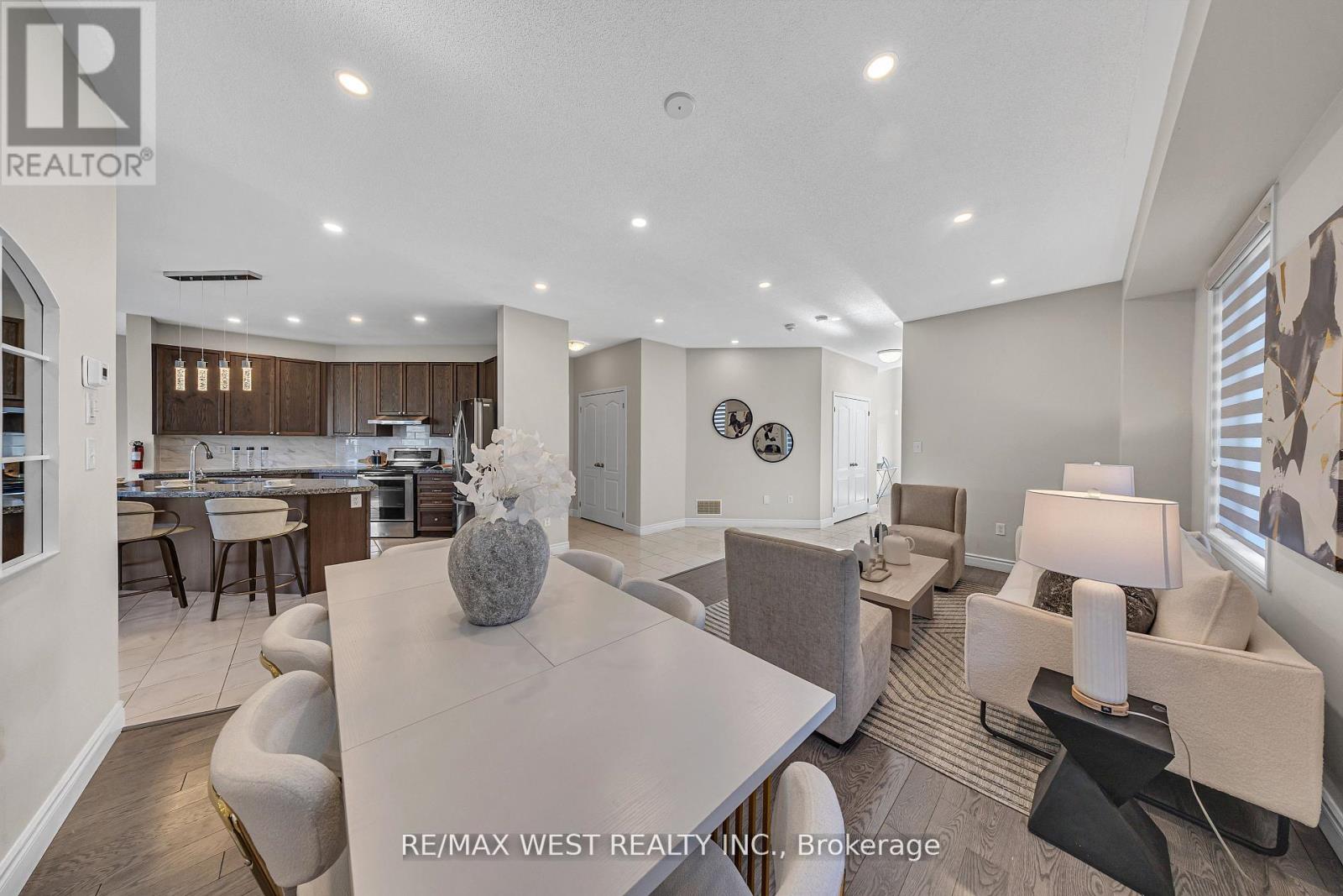 2485 Bandsman Crescent, Oshawa, Ontario  L1L 0M1 - Photo 8 - E12945986