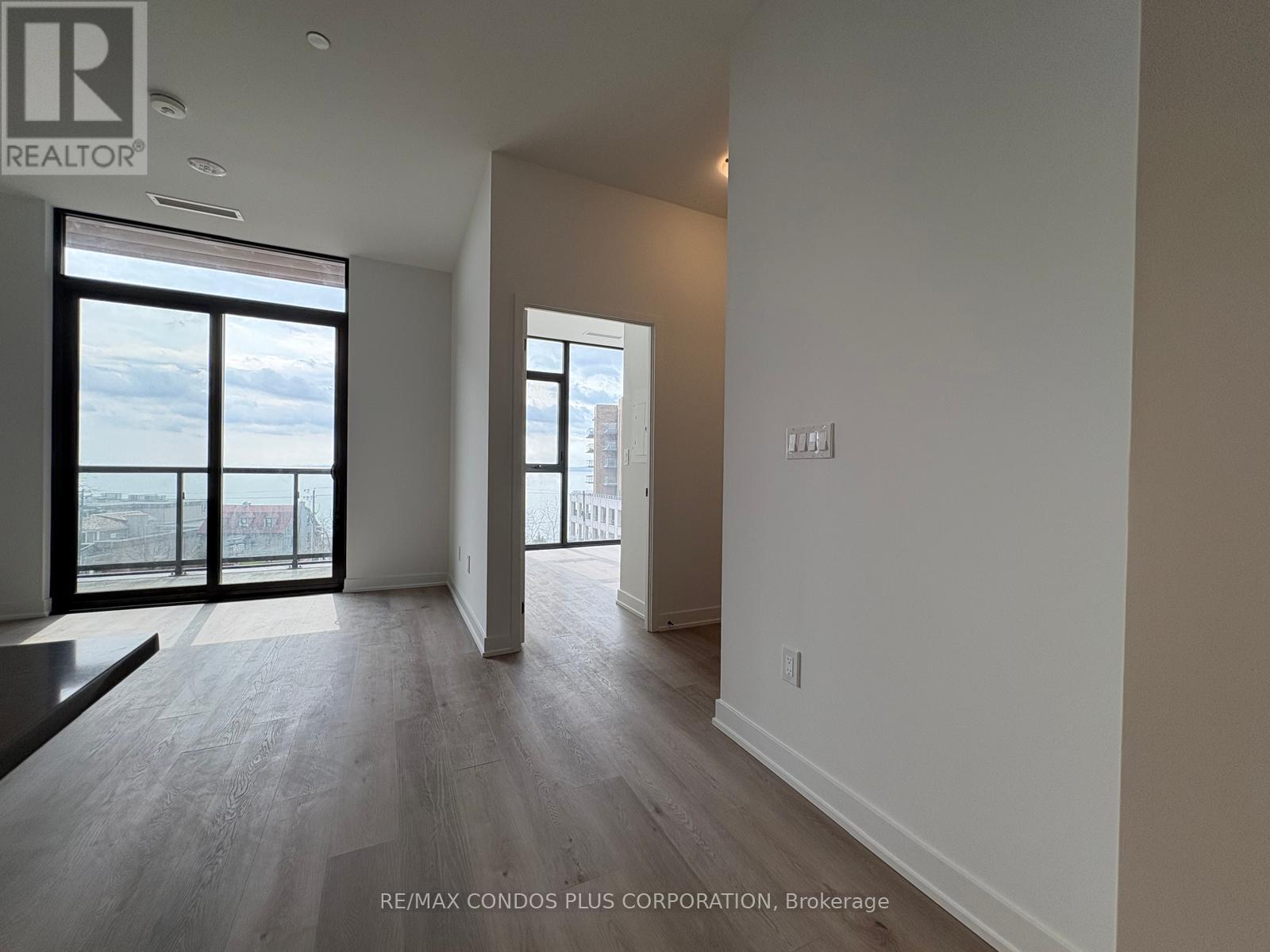 414 - 2075 Lakeshore Road, Burlington, Ontario  L7R 1E2 - Photo 11 - W13012262