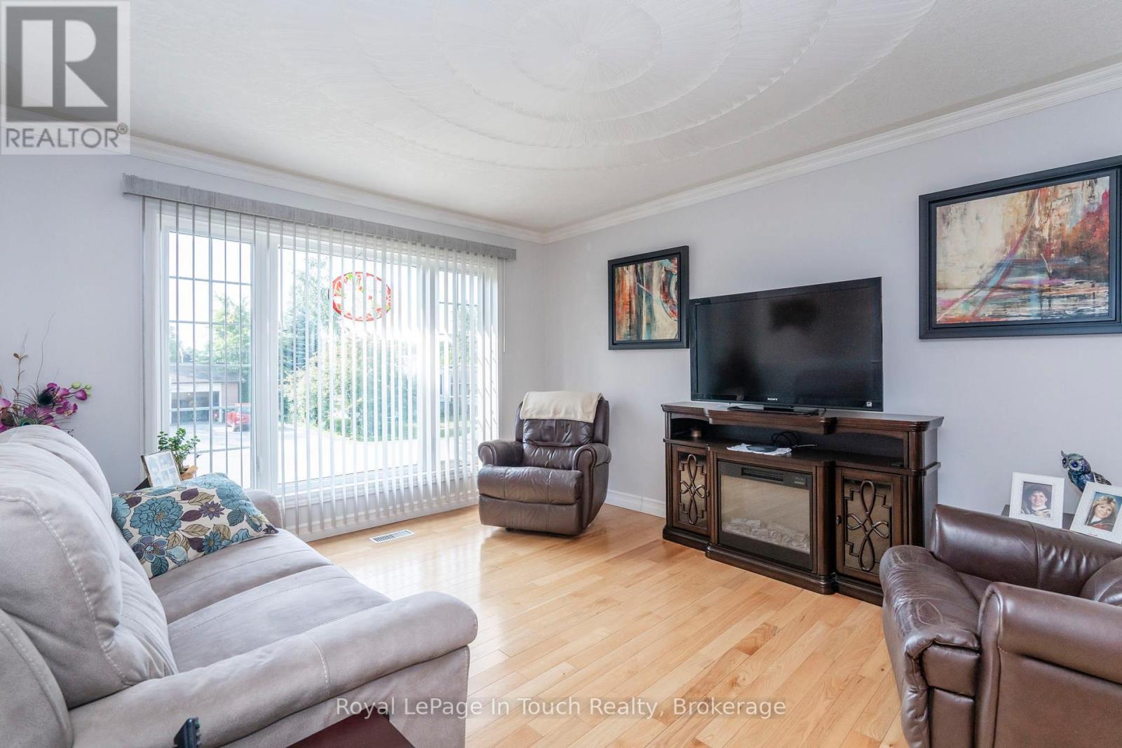 32 Bridle Road, Penetanguishene, Ontario  L9M 1J5 - Photo 11 - S13059230