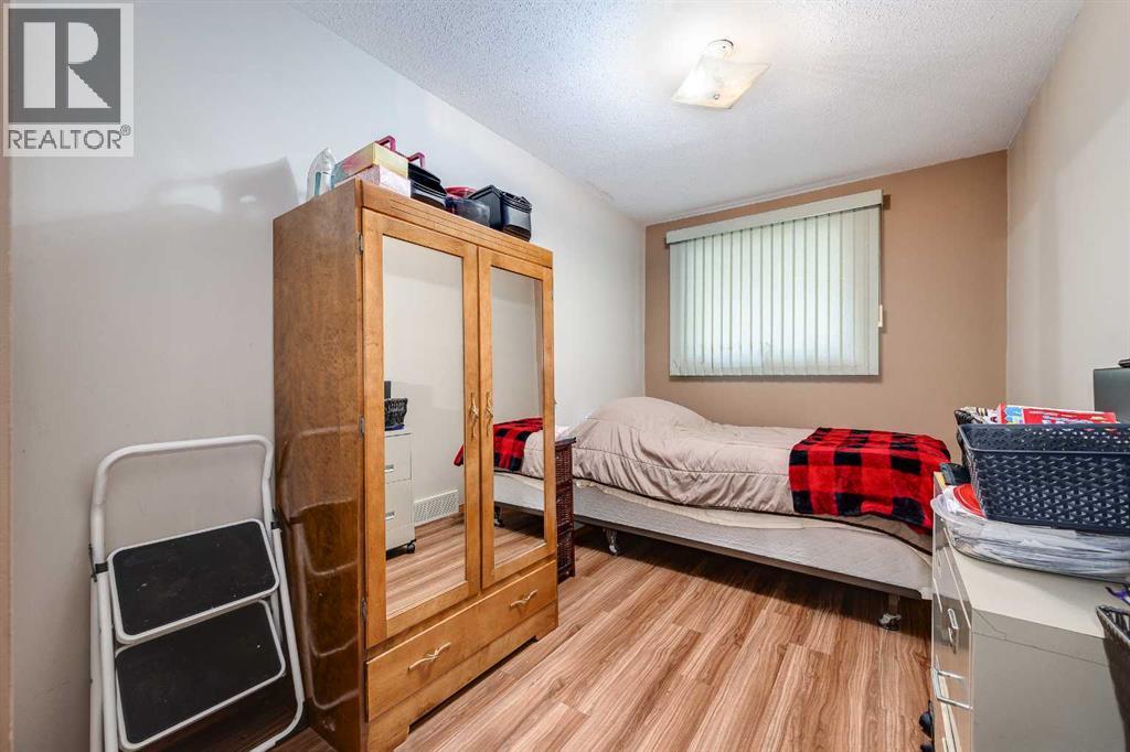 5005 43 Street E, Sylvan Lake, Alberta  T4S 1C1 - Photo 17 - A2296502