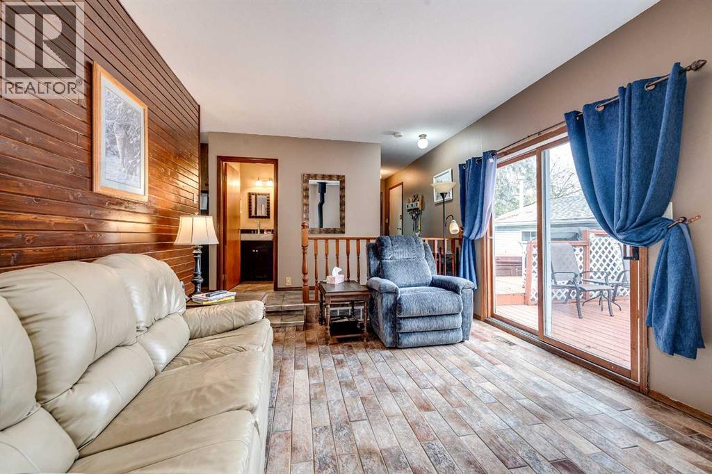 5005 43 Street E, Sylvan Lake, Alberta  T4S 1C1 - Photo 12 - A2296502