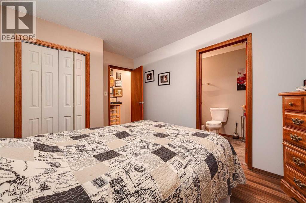 5005 43 Street E, Sylvan Lake, Alberta  T4S 1C1 - Photo 14 - A2296502